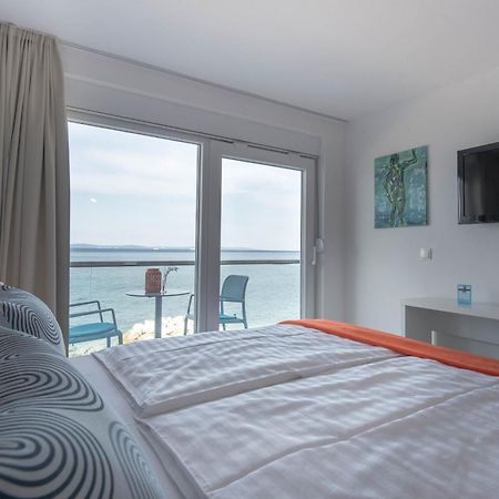 Beachfront Apartments Zanic Podstrana Luaran gambar